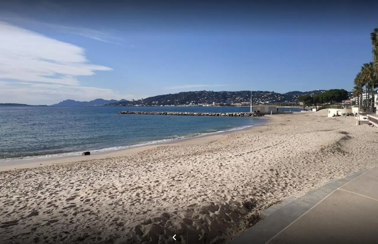 Le Puits Aux Fees Apartment Antibes