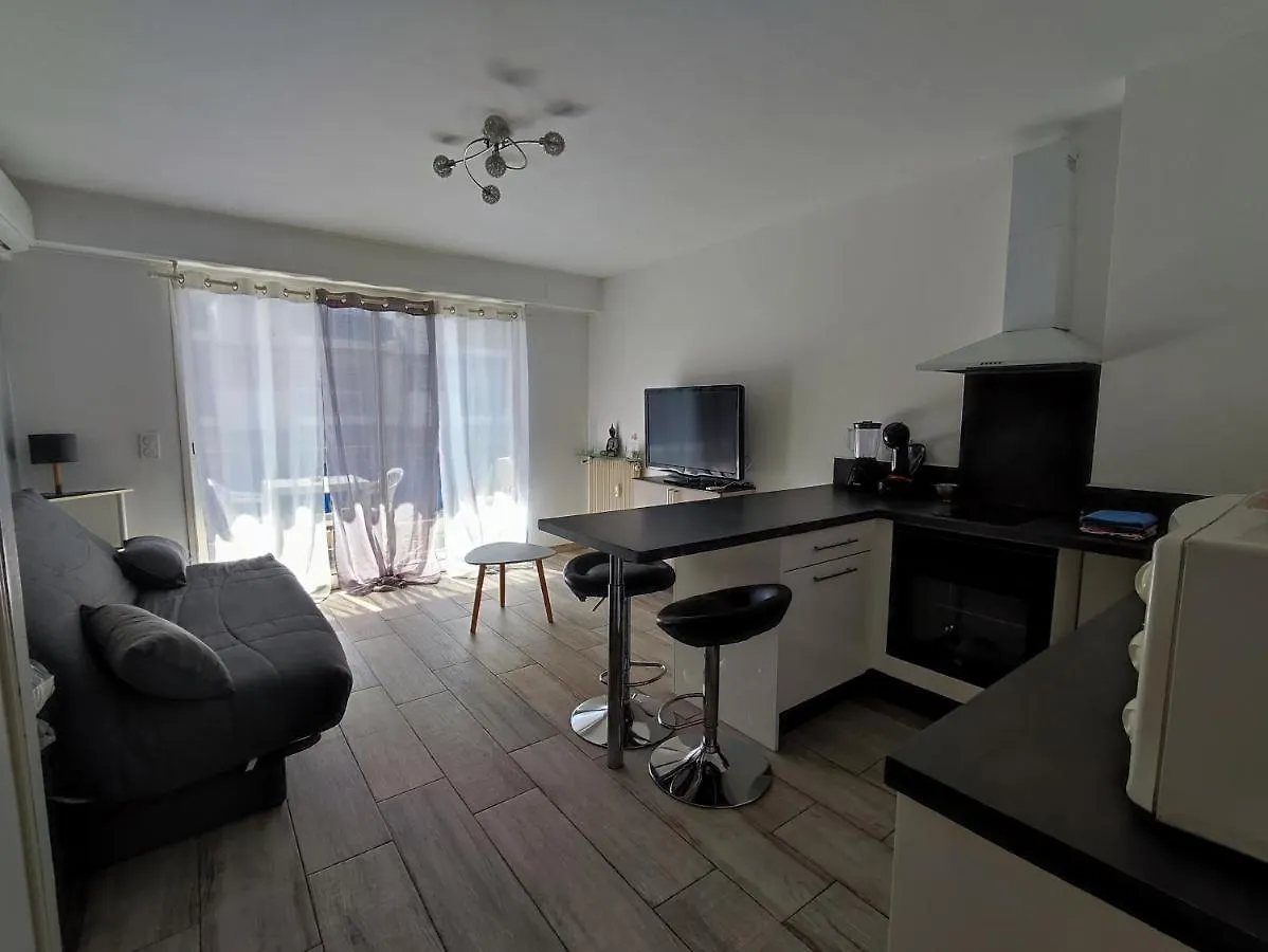 Le Puits Aux Fees Apartment Antibes France